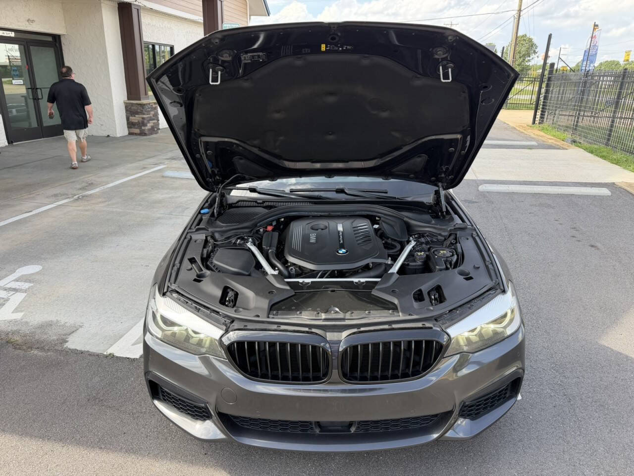 Used 2018 BMW 540i w/ M Sport Package RWD image 33