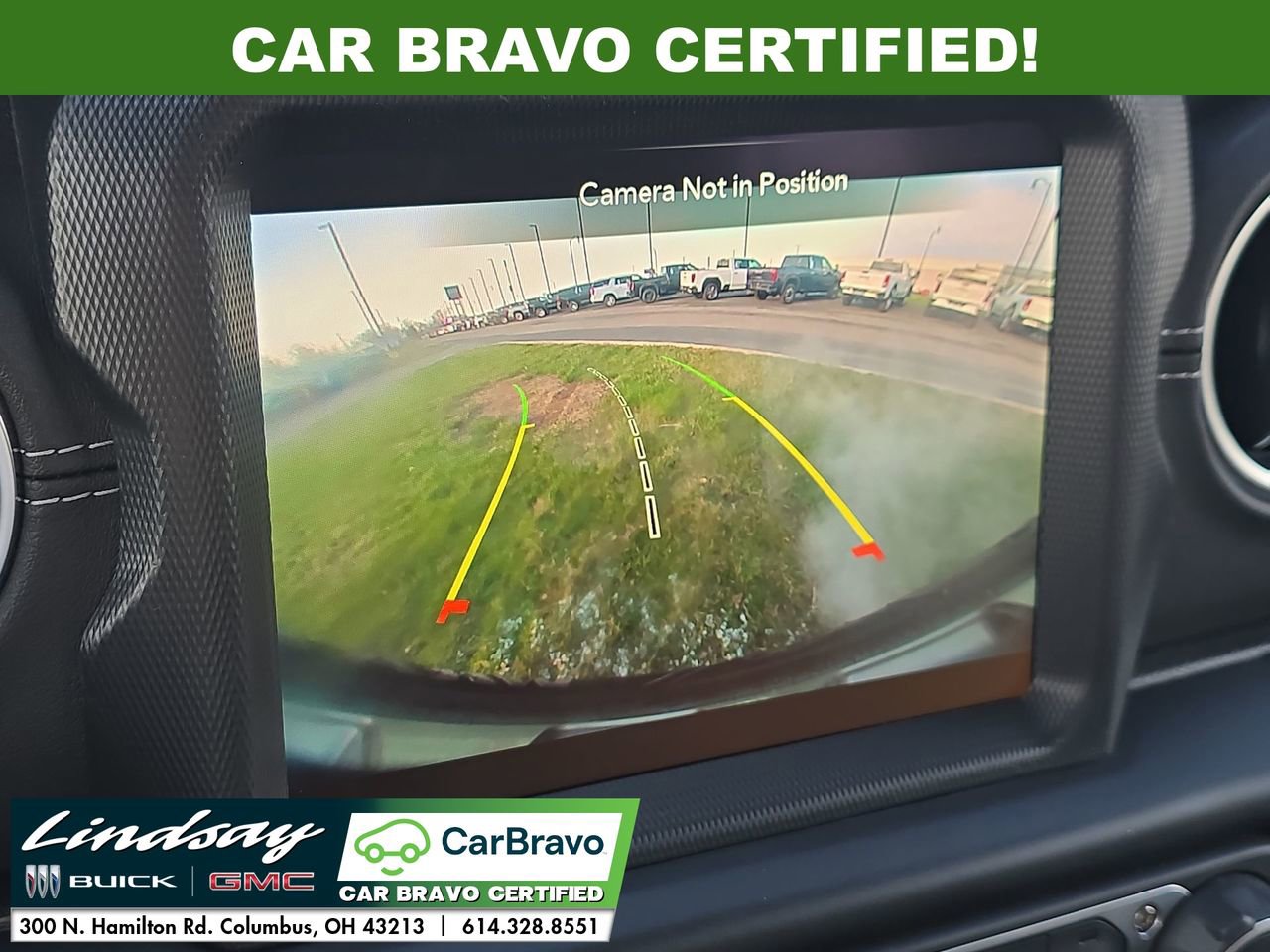 Used 2022 Jeep Wrangler Unlimited Sahara w/ Cold Weather Group image 17