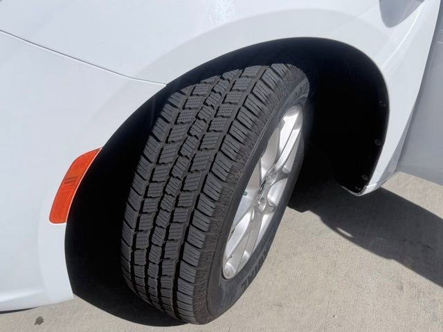 Used 2024 Chrysler Pacifica Touring-L image 44