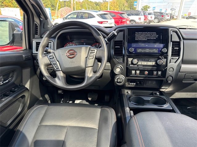 Used 2024 Nissan Titan PRO-4X w/ Pro-4x Convenience Package image 12