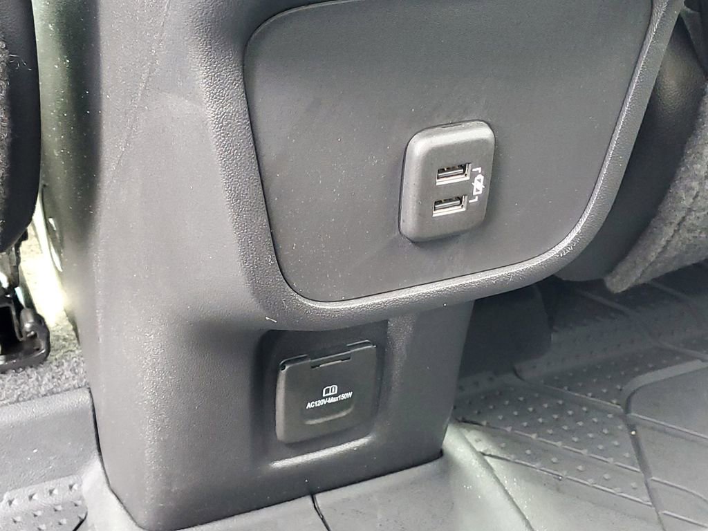 Used 2020 Chevrolet Equinox Premier w/ LPO, Floor Liner Package AWD/4WD image 26