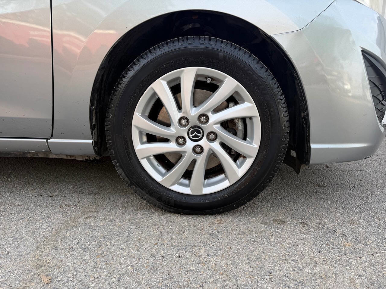 Used 2013 MAZDA MAZDA5 Sport image 14