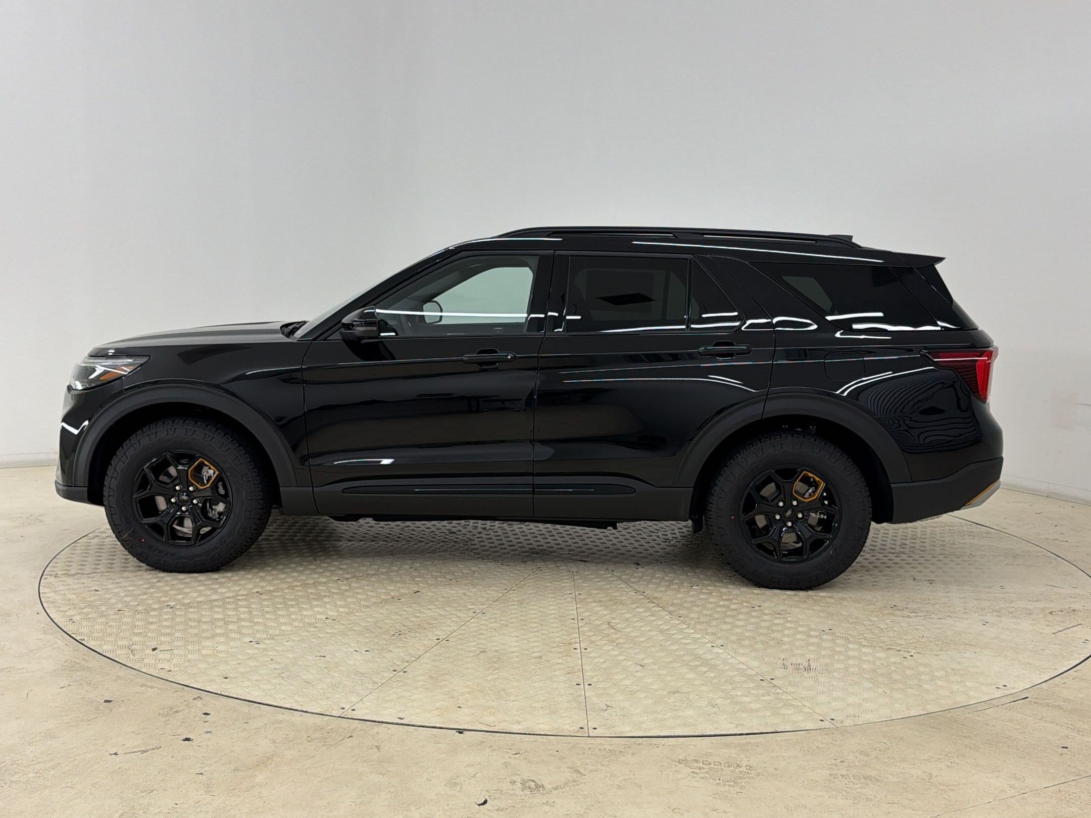 New 2026 Ford Explorer Tremor w/ Tremor Ultimate Package AWD/4WD image 2