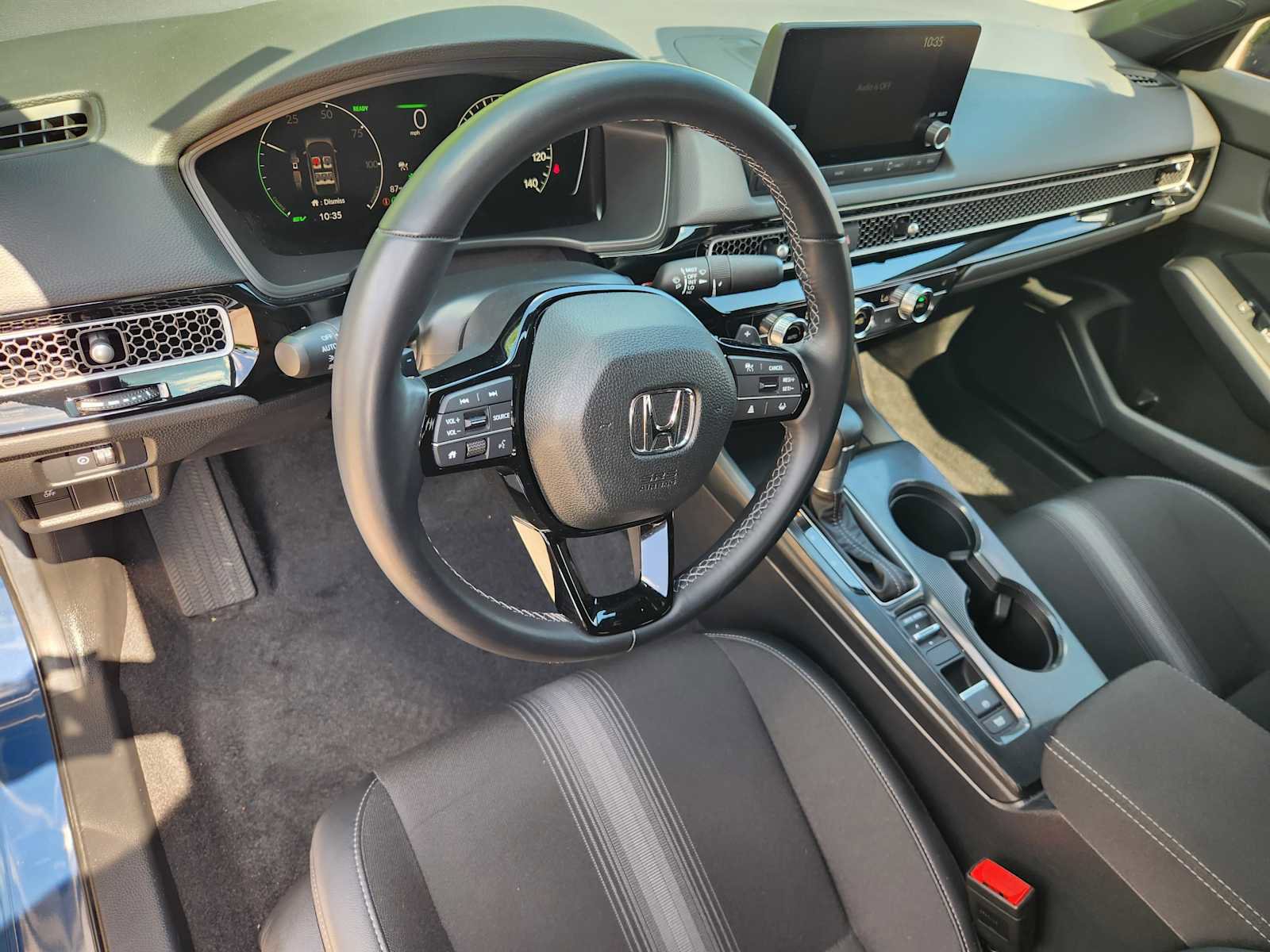 Used 2025 Honda Civic Sport image 2