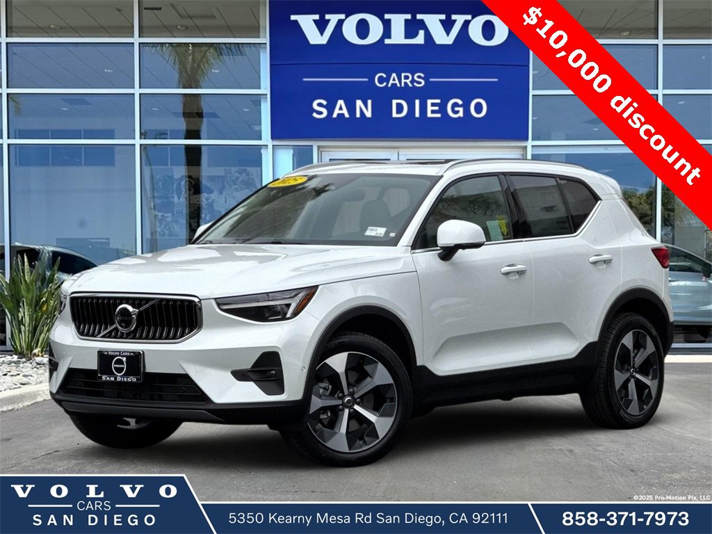 New 2025 Volvo XC40 B5 Plus w/ Protection Package Premier