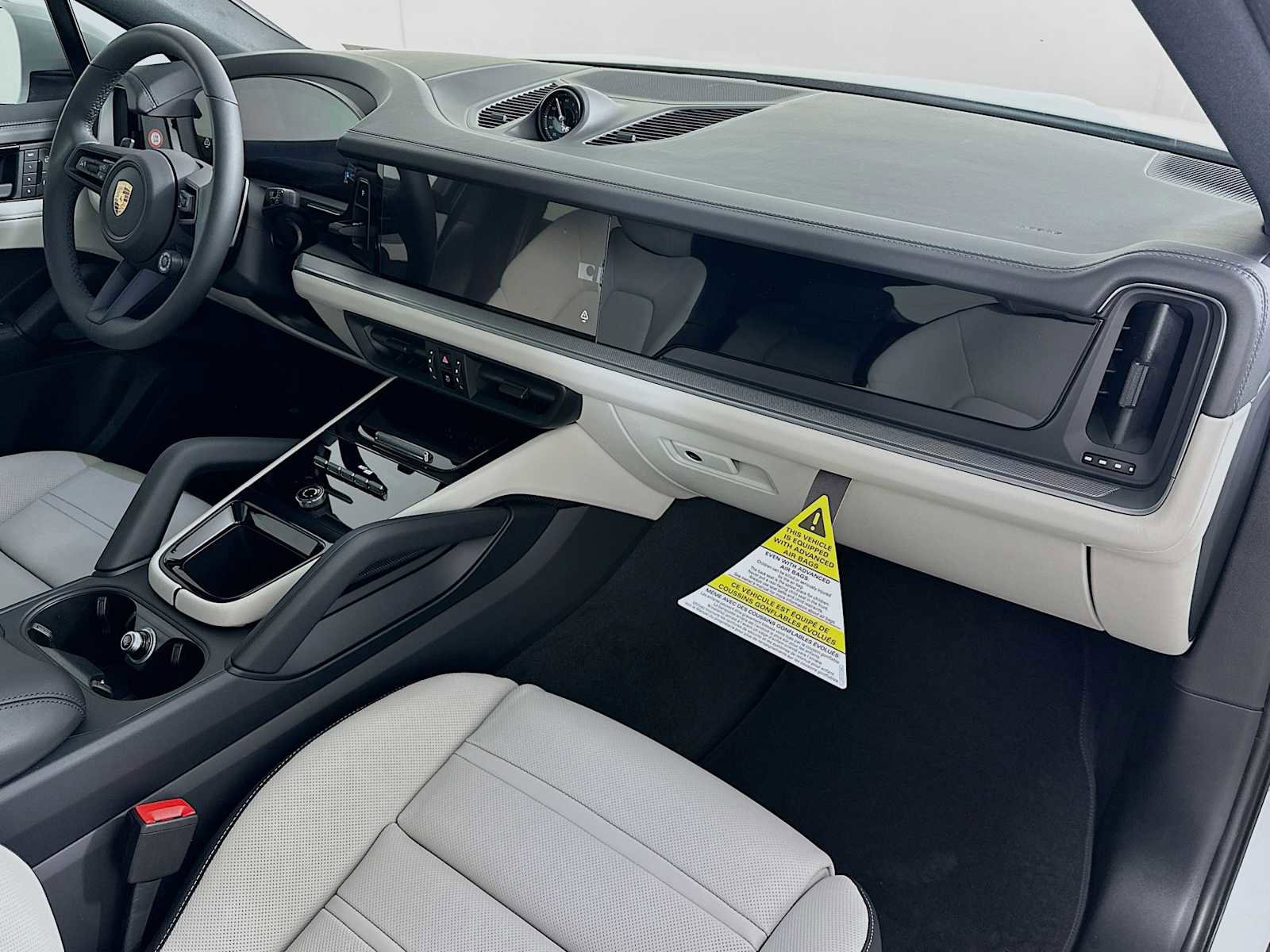 New 2026 Porsche Cayenne Coupe image 30