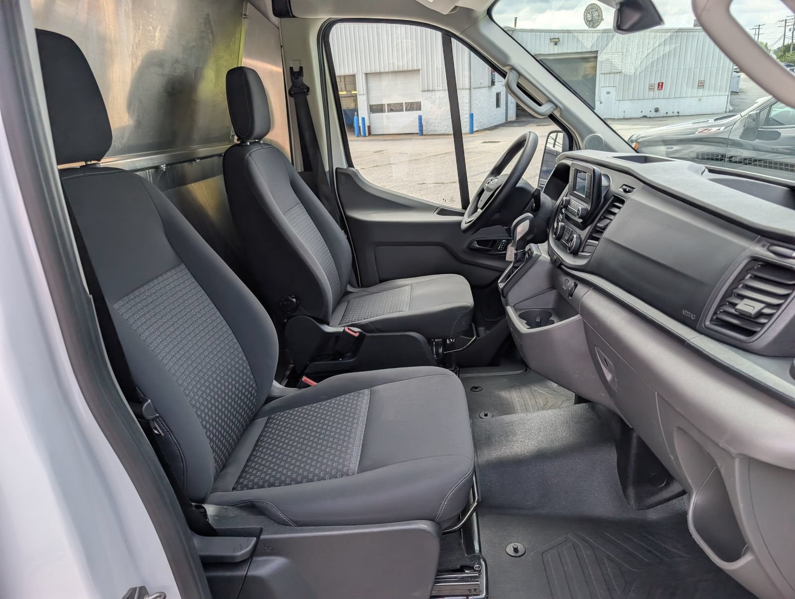 Used 2024 Ford Transit 250 148 High Roof AWD image 11
