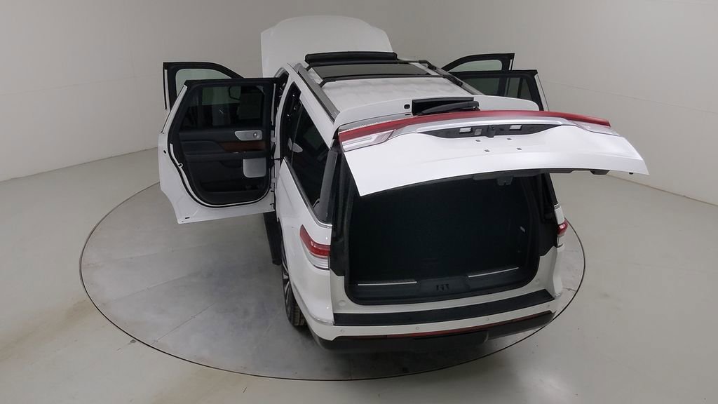Used 2023 Lincoln Navigator L Reserve w/ Equipment Group 201A image 56