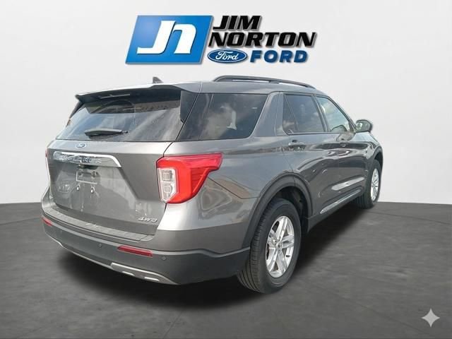 Used 2023 Ford Explorer XLT w/ Equipment Group 202A AWD/4WD image 10
