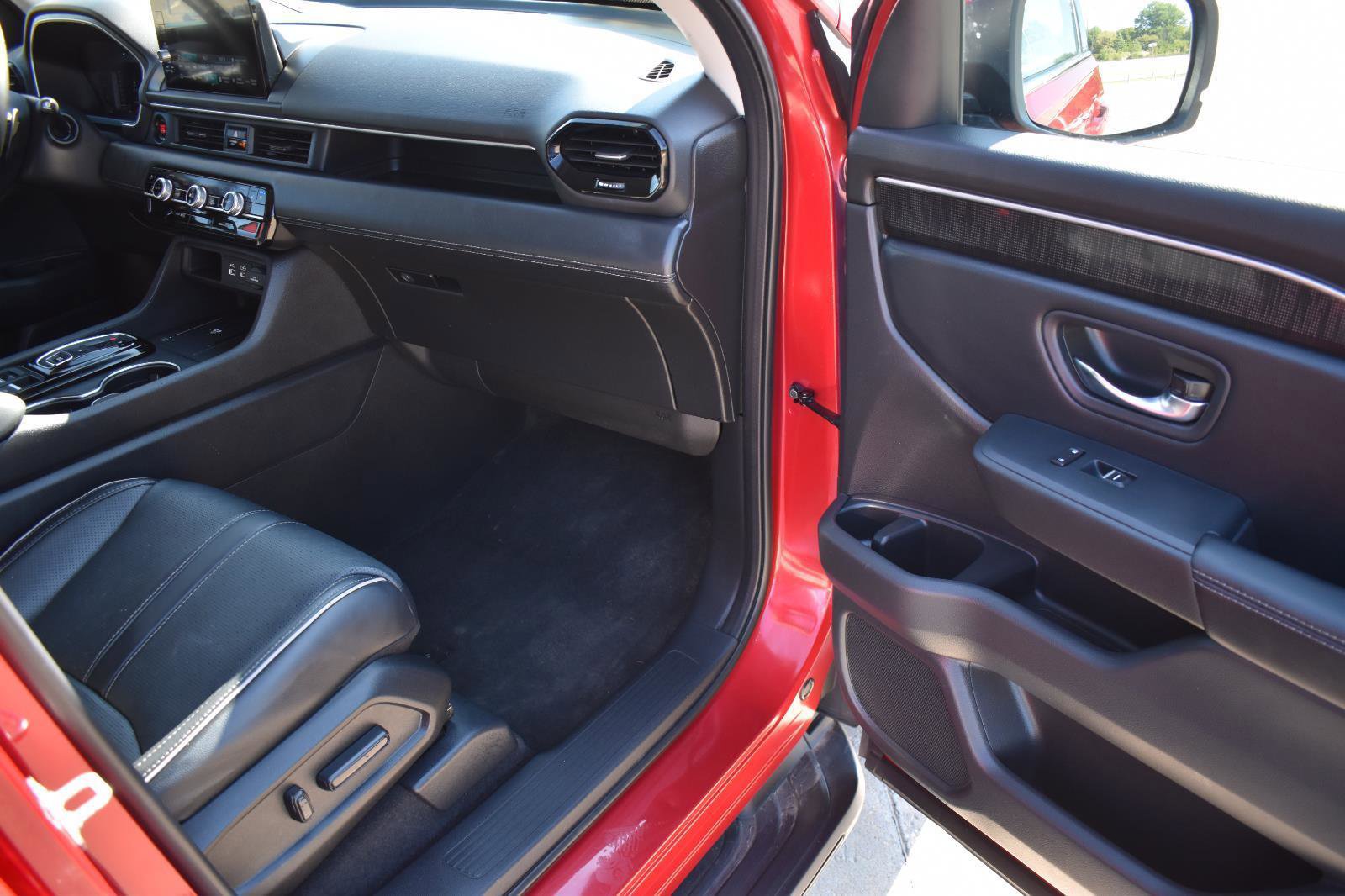 Used 2023 Honda Pilot Elite image 16