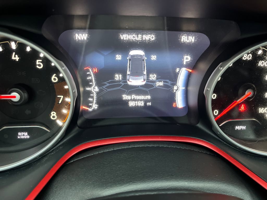 Used 2018 Jeep Compass Trailhawk w/ Cold Weather Group image 18