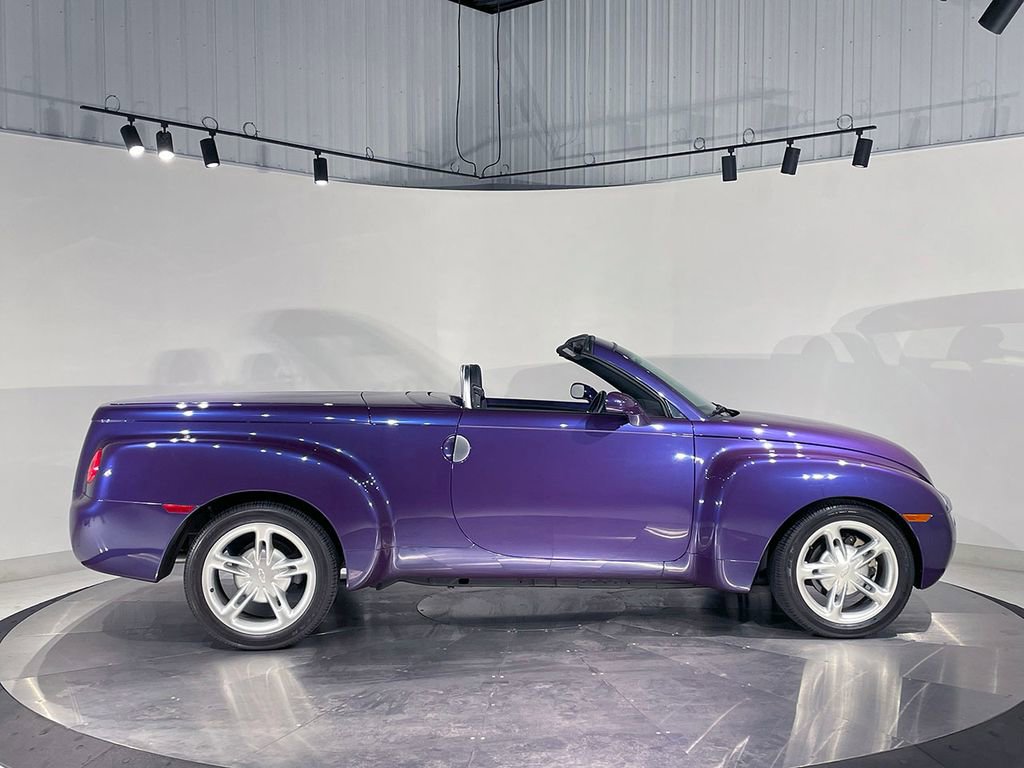 Used 2003 Chevrolet SSR LS w/ Preferred Equipment Group image 4