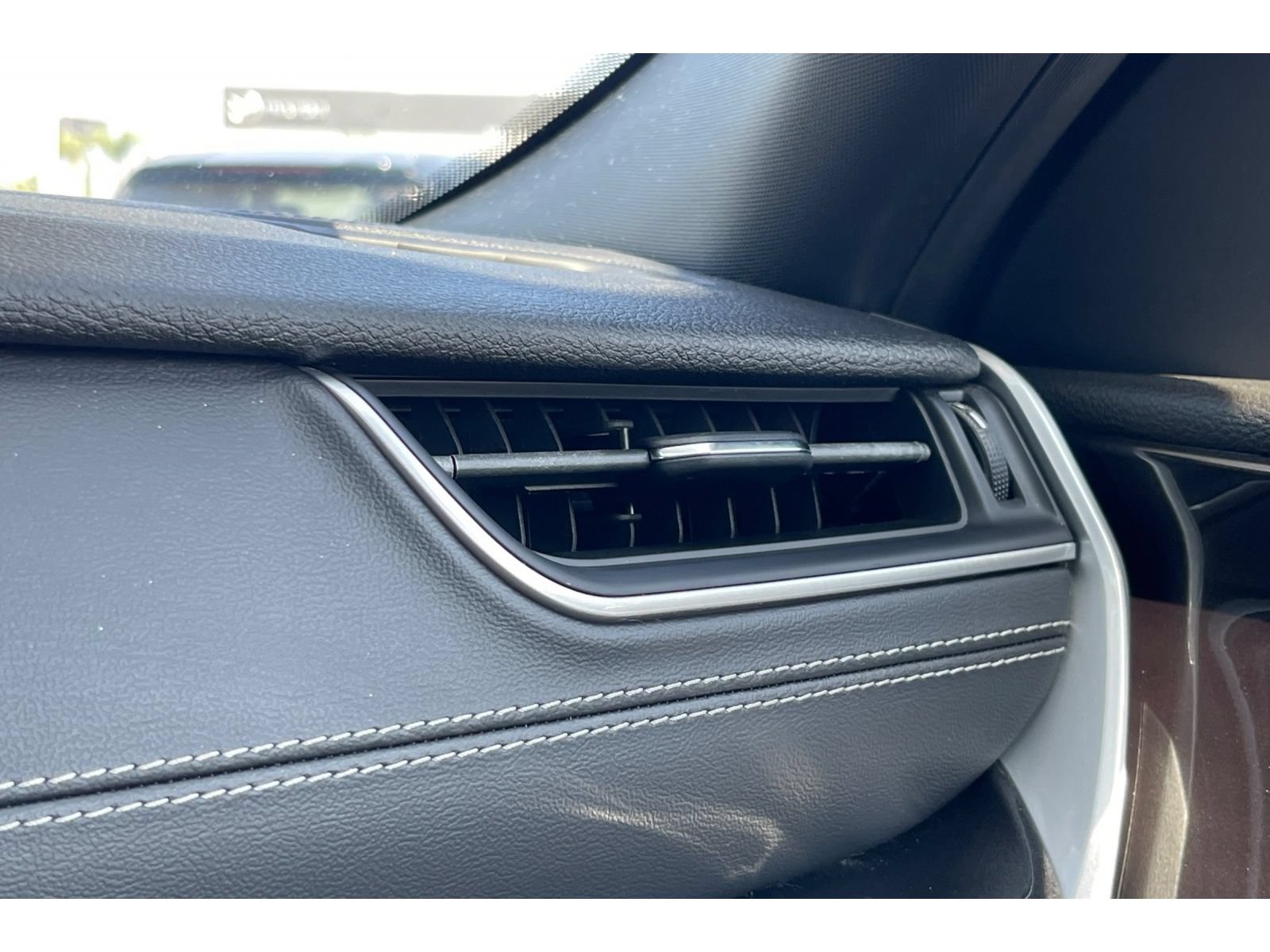 Used 2022 Jeep Grand Cherokee L Laredo RWD image 30
