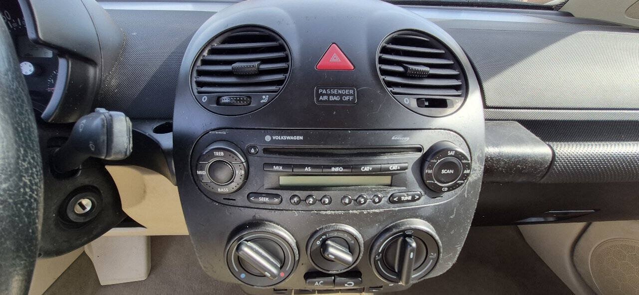 Used 2005 Volkswagen Beetle GLS FWD image 20