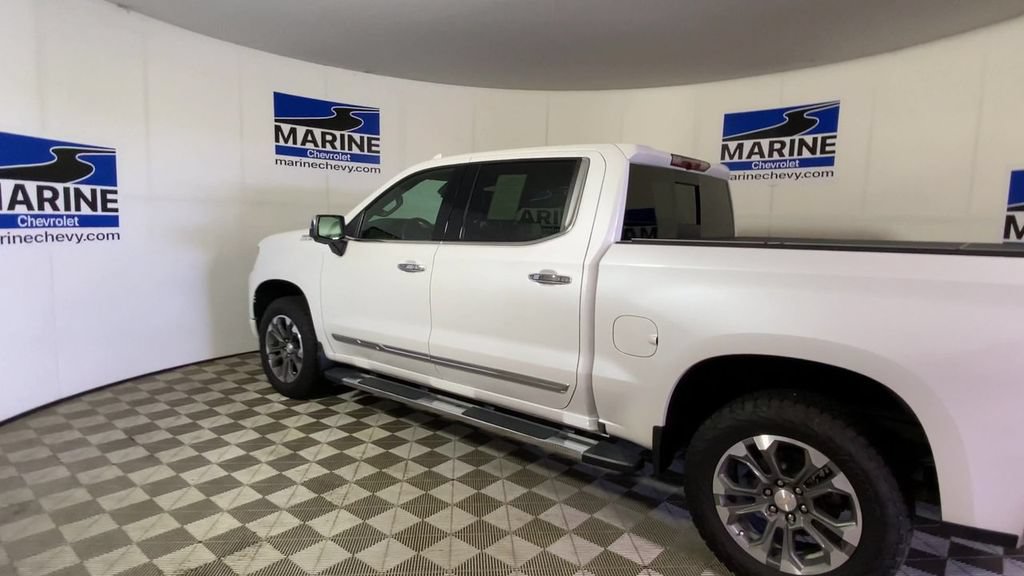 Used 2023 Chevrolet Silverado 1500 High Country w/ High Country Premium Package AWD/4WD image 8