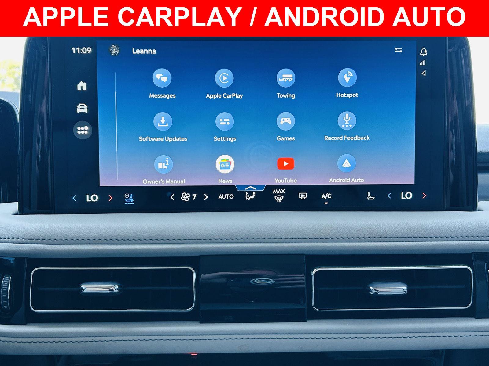 Used 2025 Lincoln Aviator AWD image 5