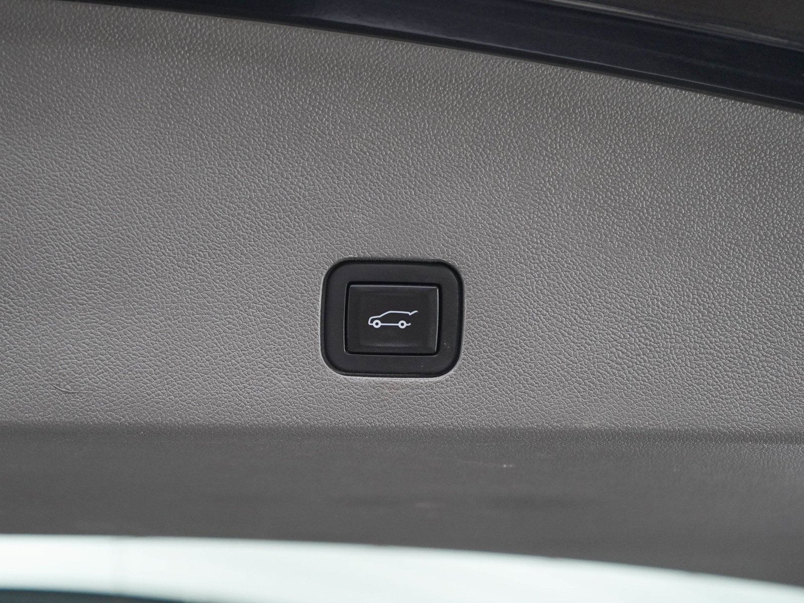 Used 2022 Cadillac XT6 Premium Luxury AWD/4WD image 17