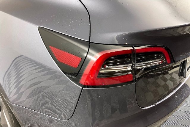 Used 2023 Tesla Model 3 Standard Range RWD image 18
