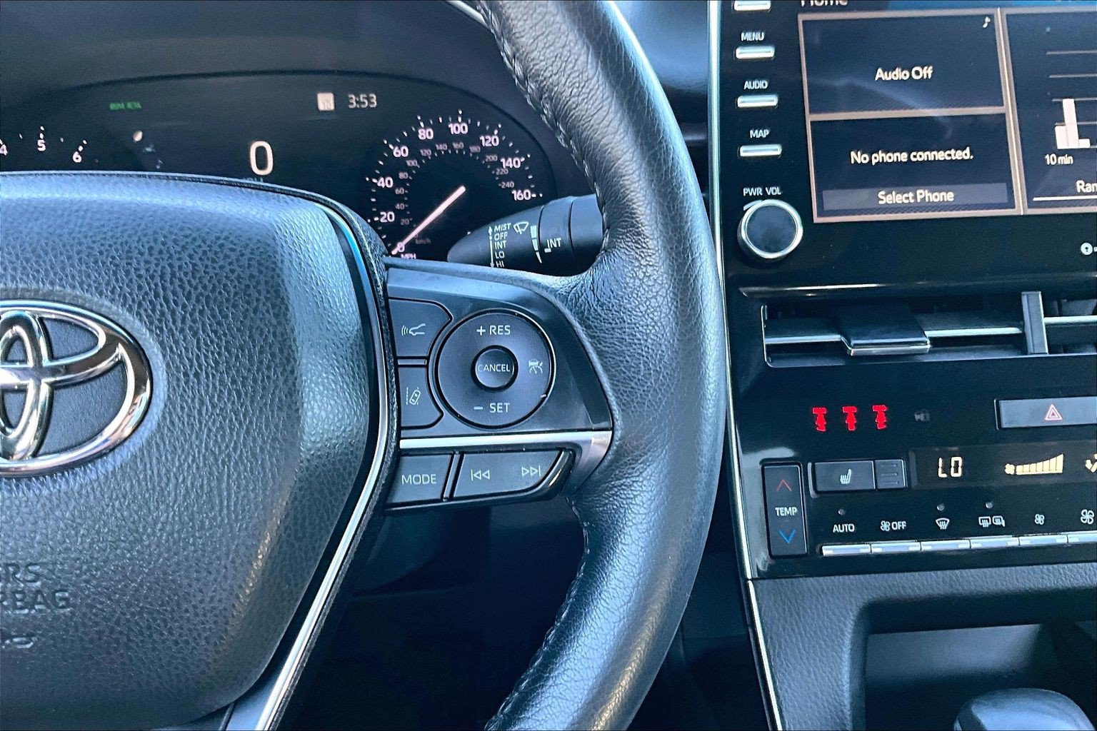 Used 2022 Toyota Avalon XLE FWD image 20