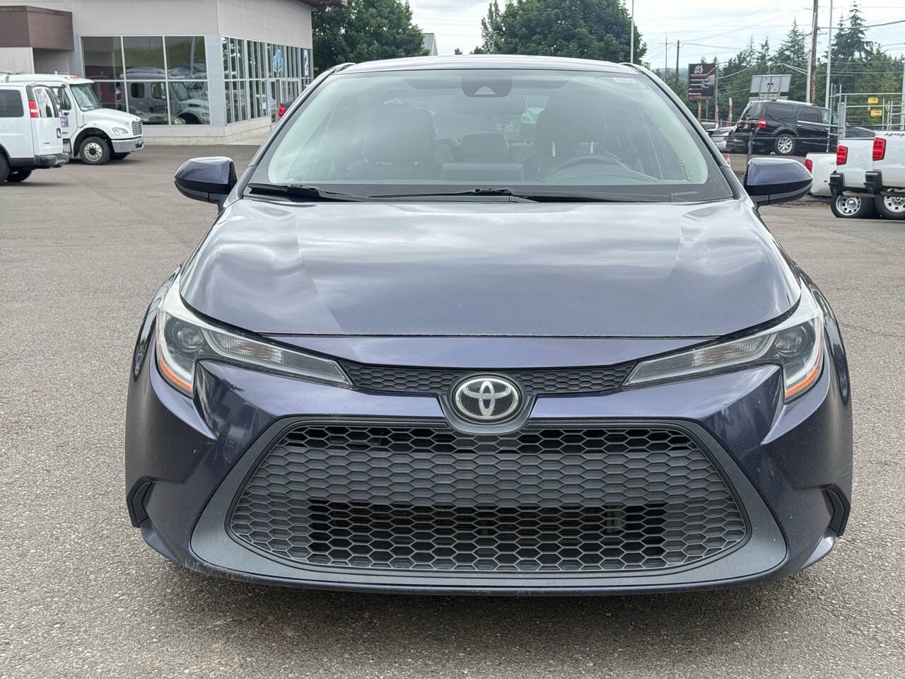 Used 2022 Toyota Corolla LE w/ LE Convenience Package FWD image 2