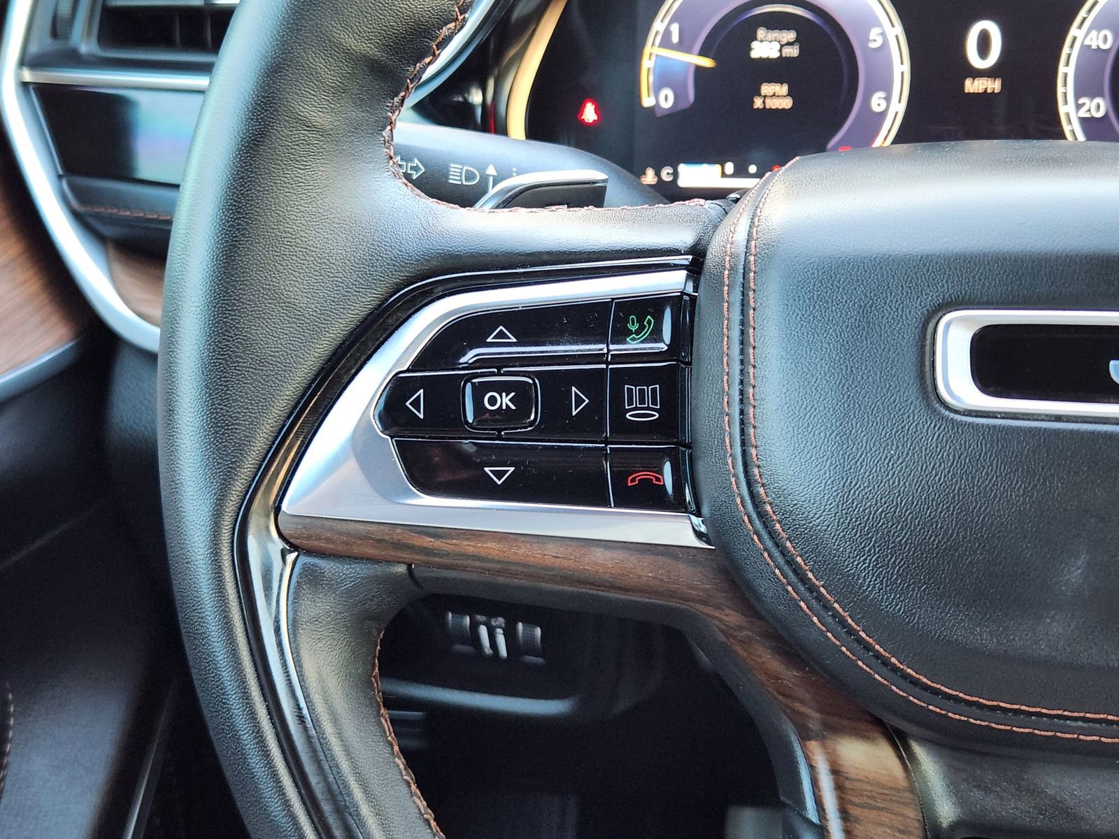 Used 2022 Jeep Grand Cherokee Summit image 30