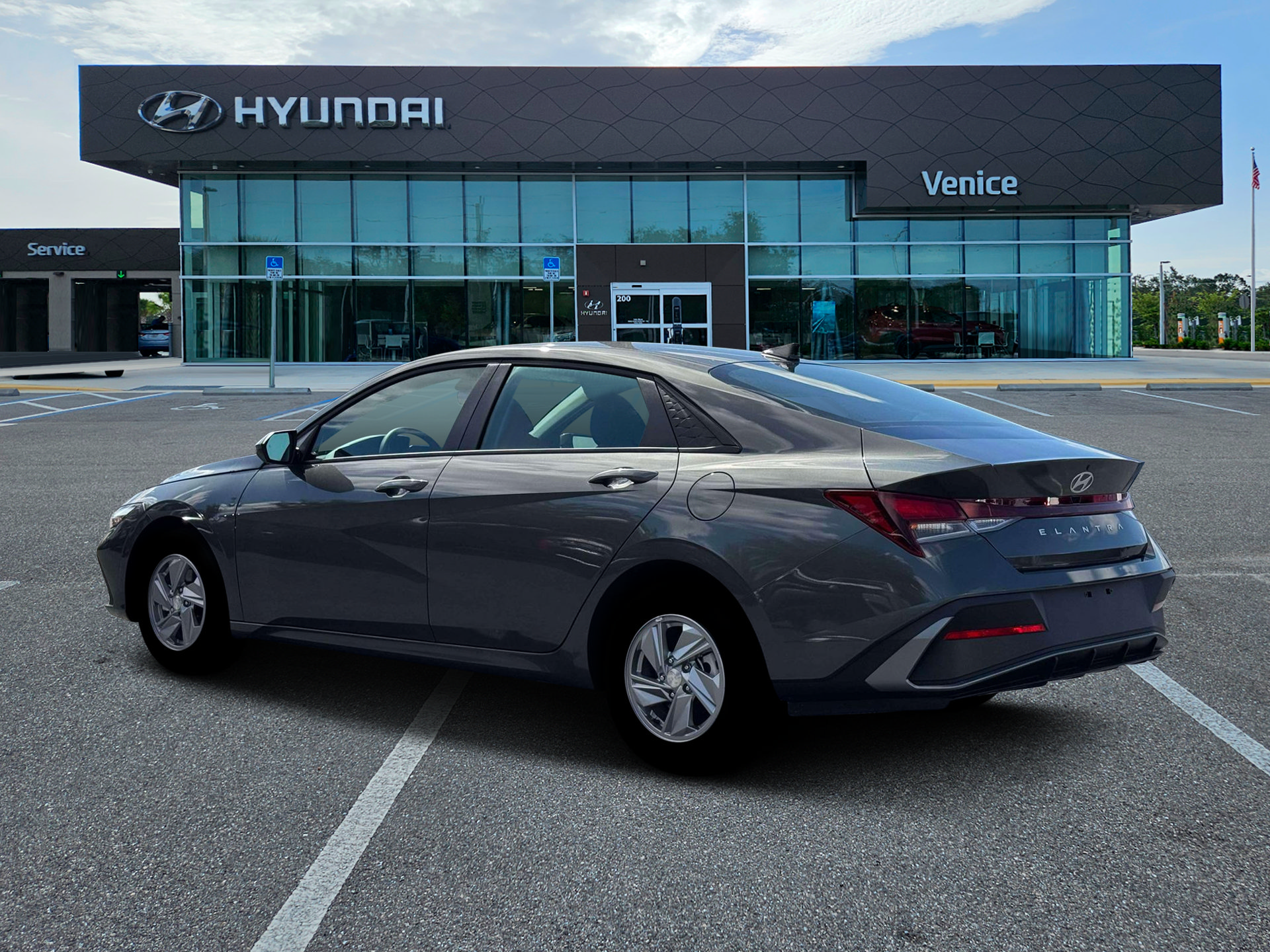 New 2026 Hyundai Elantra SE FWD image 4