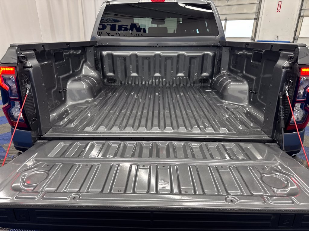 New 2026 Ford Ranger XLT w/ Black Appearance Package AWD/4WD image 24