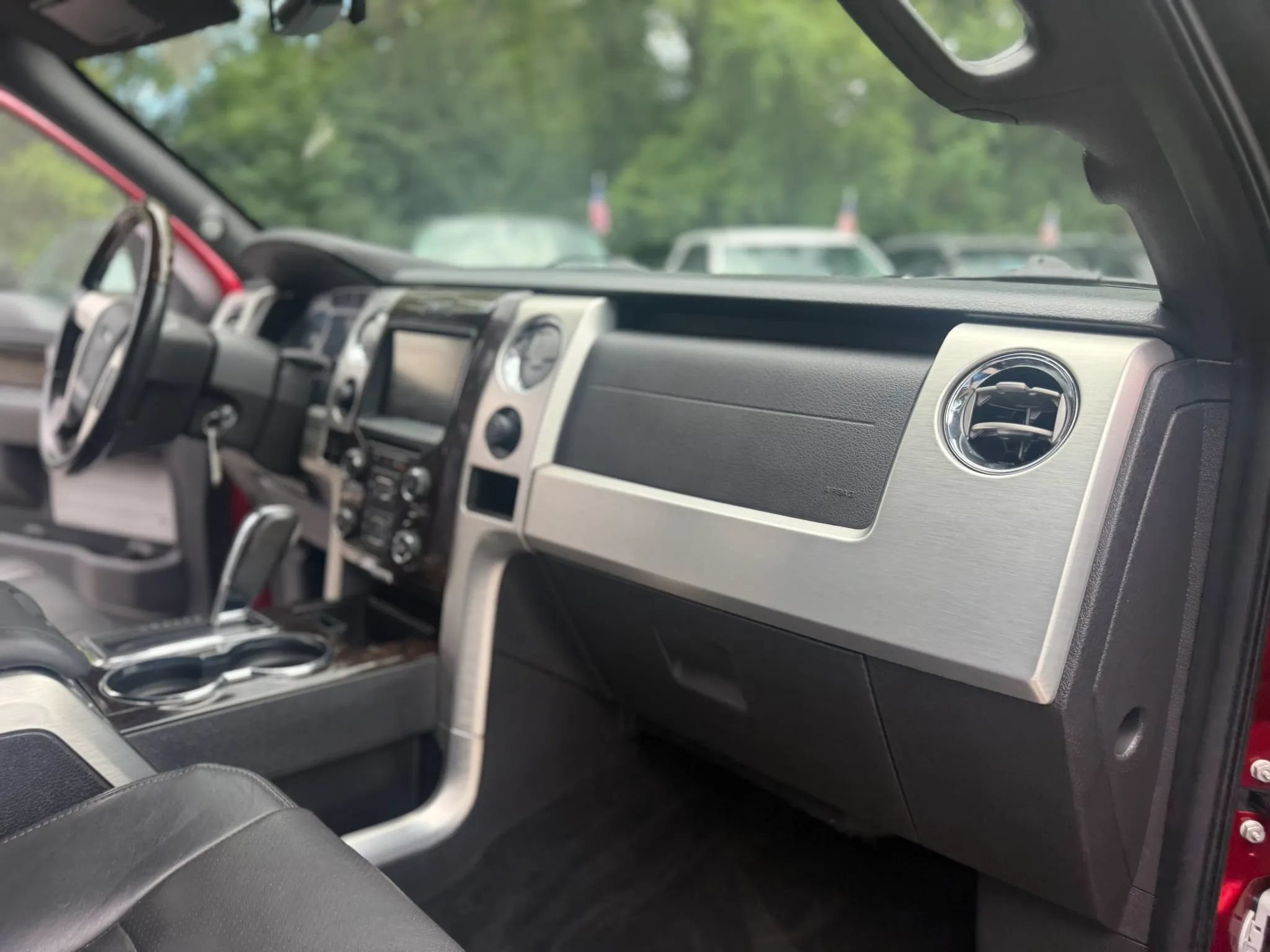 Used 2013 Ford F150 Platinum AWD/4WD image 11