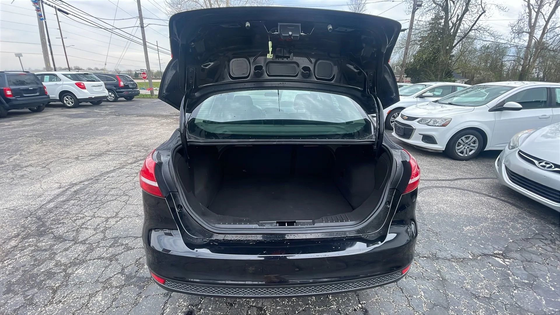 Used 2018 Ford Focus SE FWD image 20
