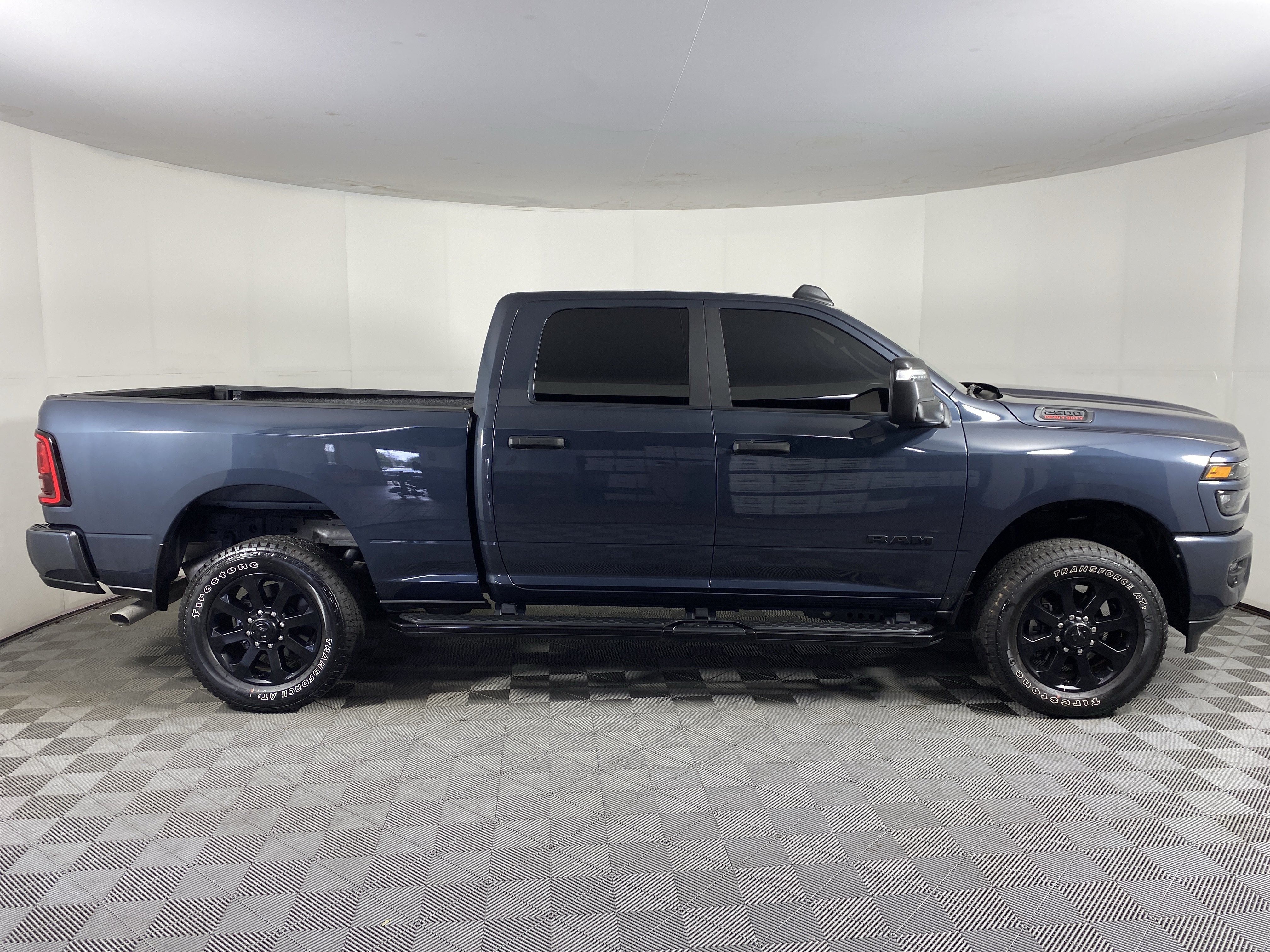 Used 2025 RAM 2500 Big Horn AWD/4WD image 6