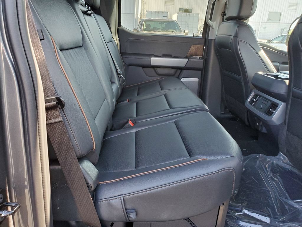 New 2026 Ford F350 Lariat w/ Black Appearance Package AWD/4WD image 25
