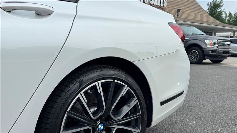 Used 2022 BMW 740i w/ M Sport Package RWD image 13