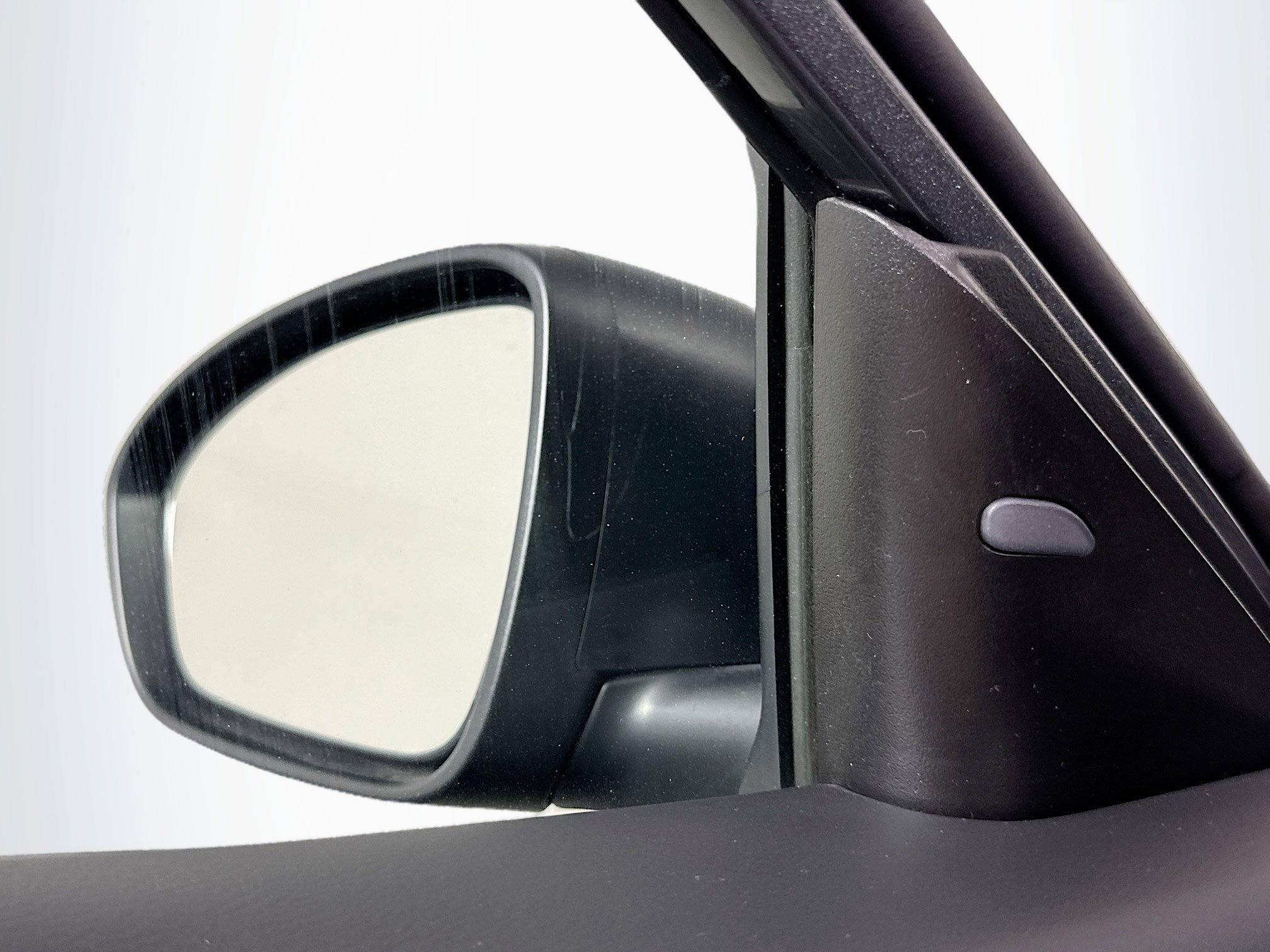 Used 2024 Nissan Altima 2.5 SV image 16