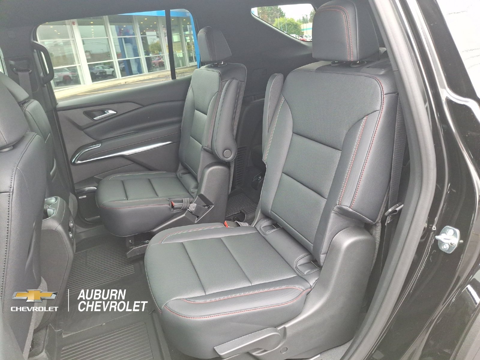 New 2026 Chevrolet Traverse Z71 w/ Enhanced Driving Package AWD/4WD image 17