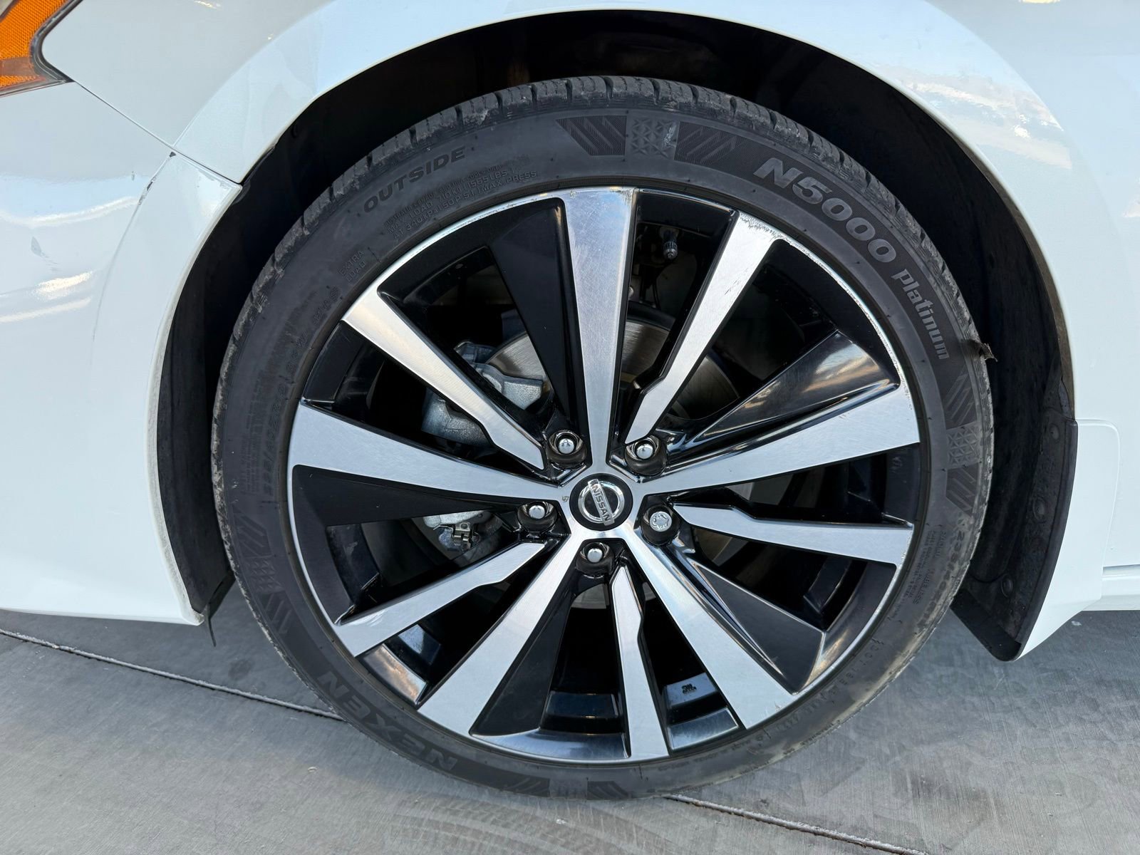 Used 2019 Nissan Altima 2.5 Platinum FWD image 40