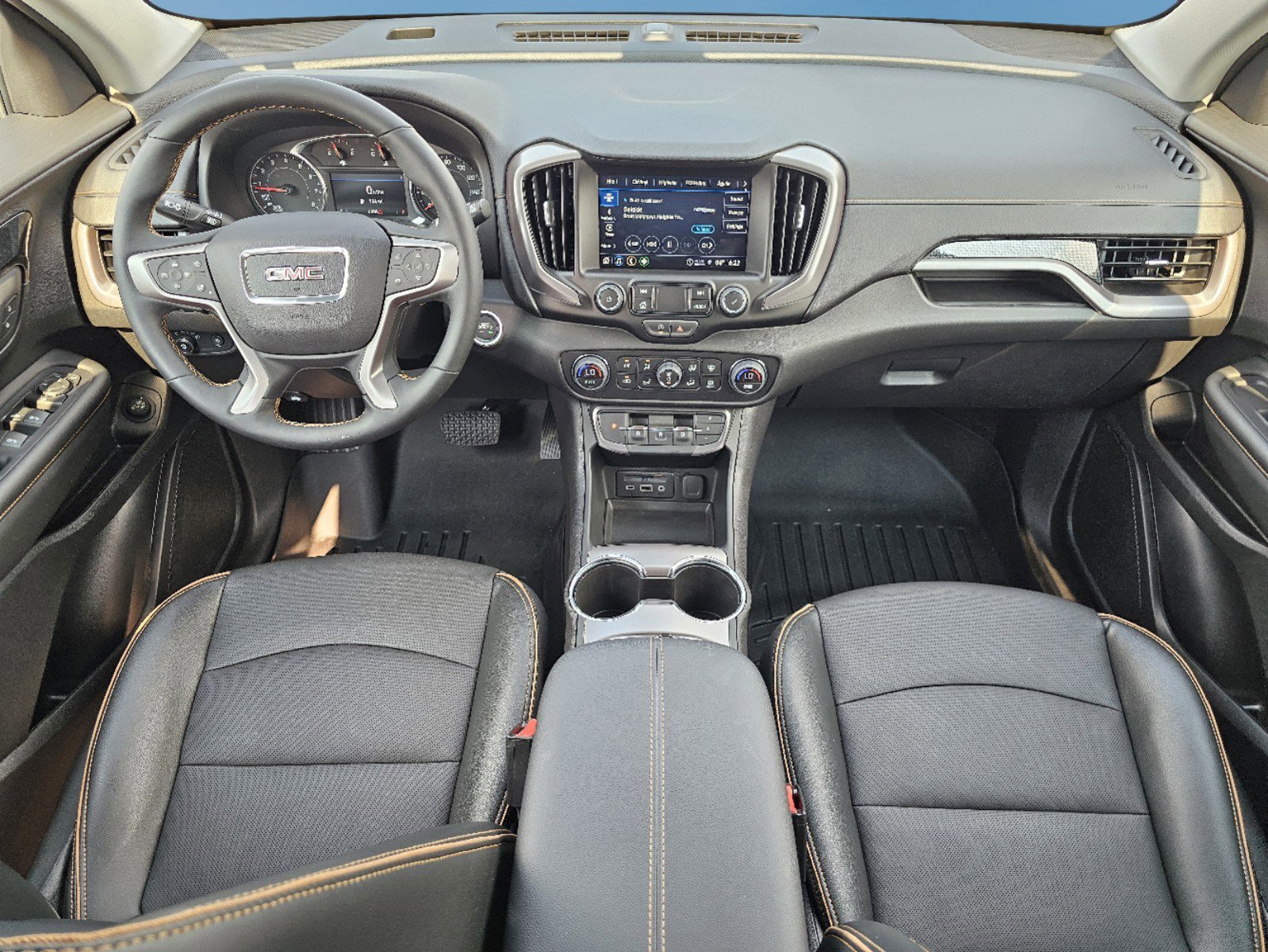 Used 2024 GMC Terrain AT4 image 17