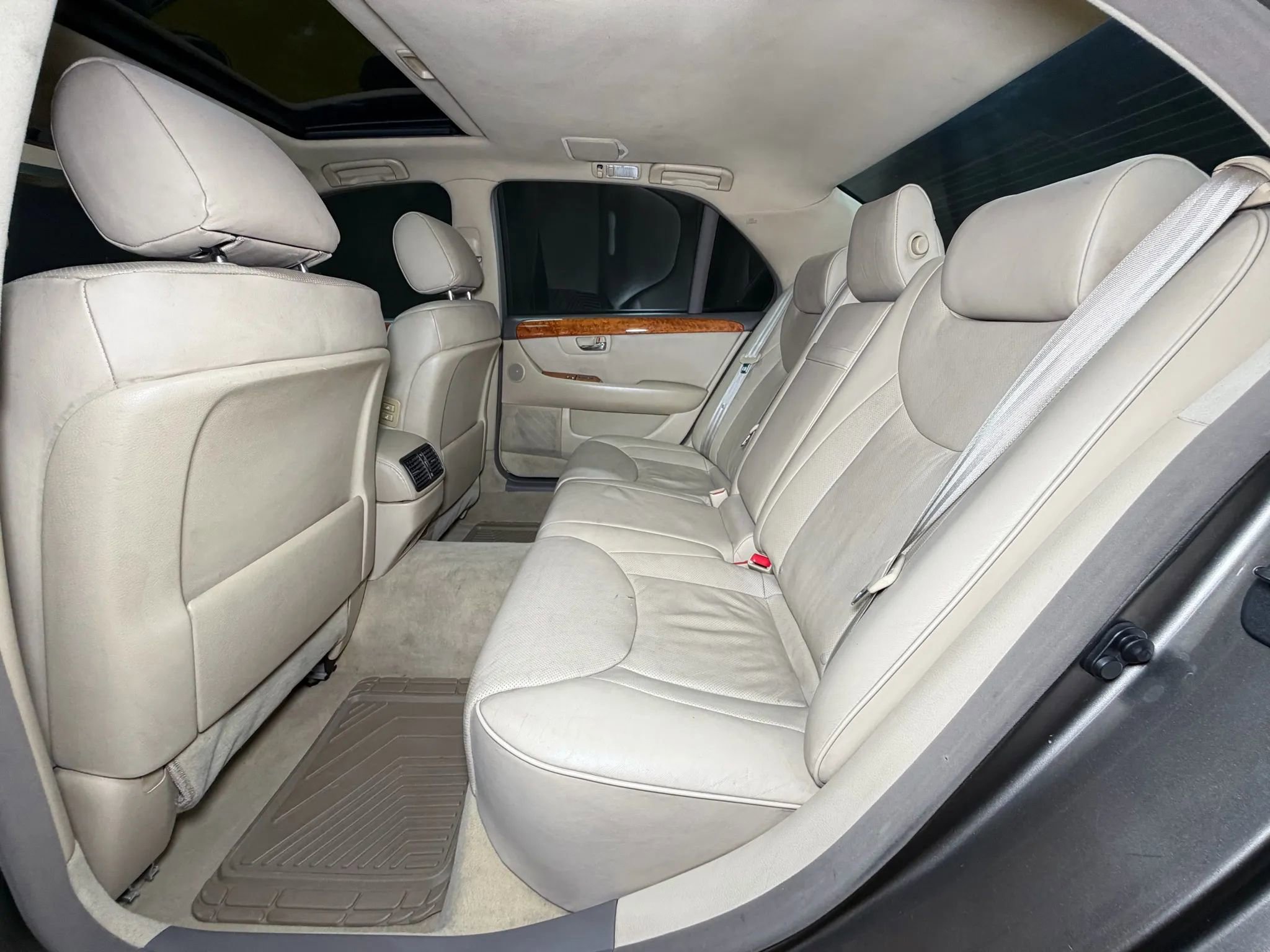 Used 2005 Lexus LS 430 image 18