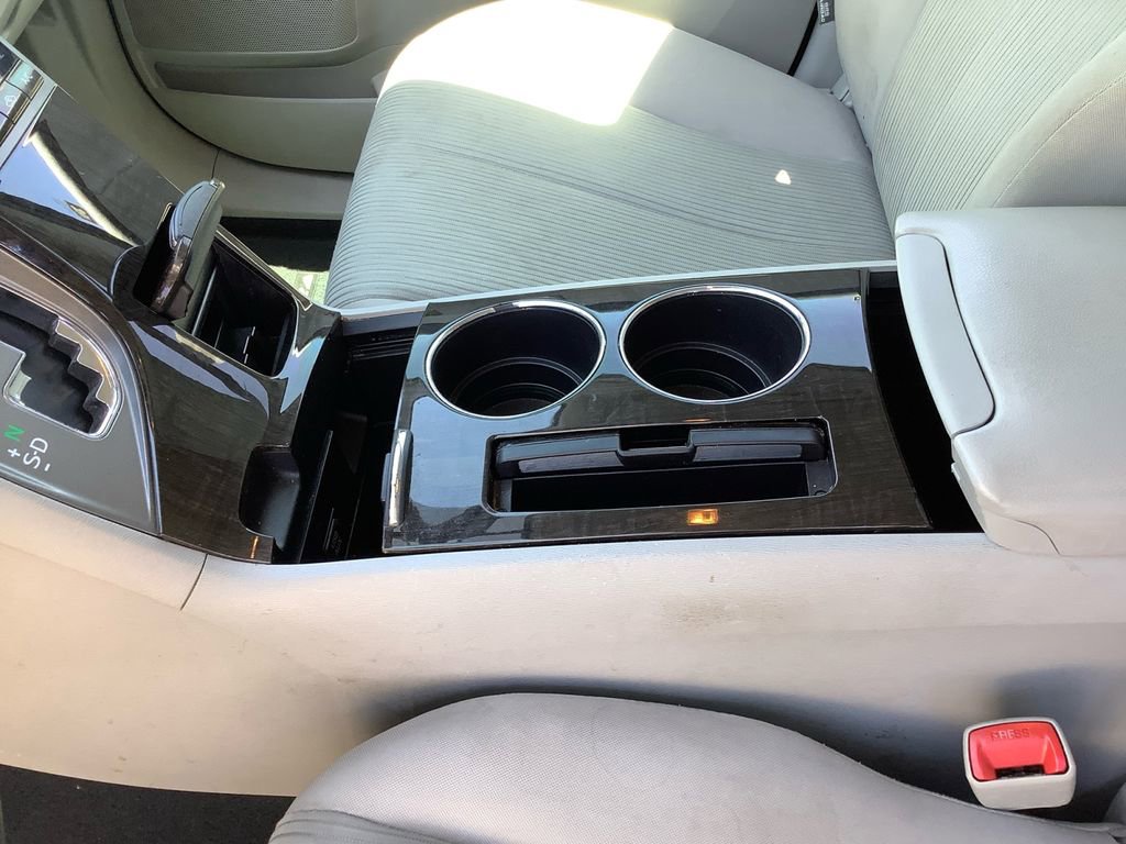 Used 2015 Toyota Venza LE AWD/4WD image 23