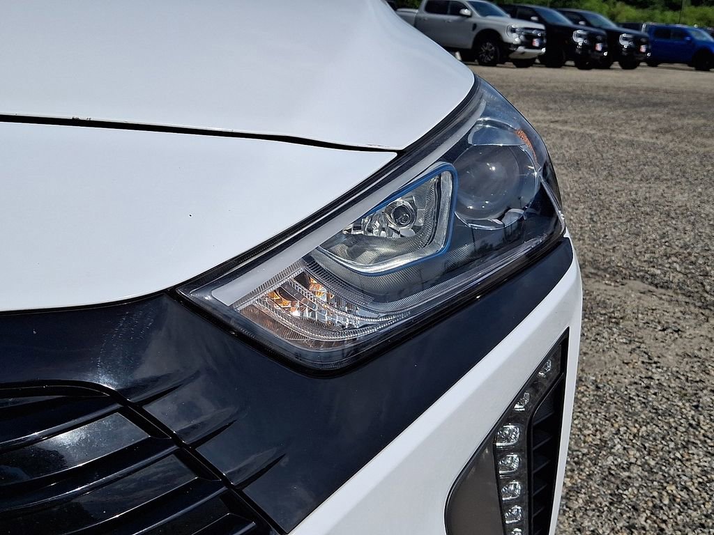 Used 2019 Hyundai Ioniq Plug-In Hybrid FWD image 10