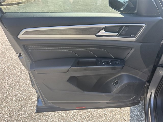 Used 2021 Volkswagen Atlas SEL Premium image 10