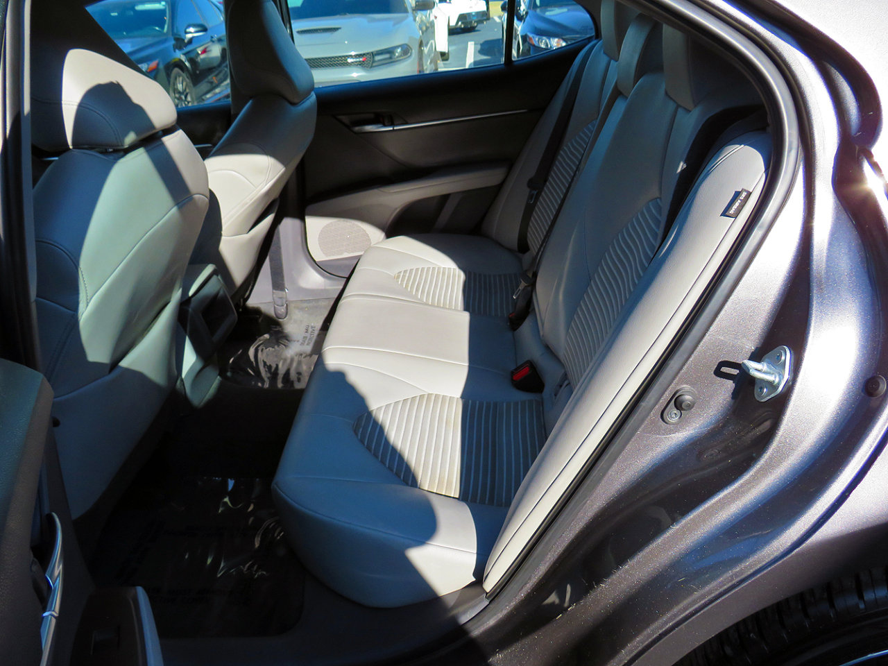 Used 2021 Toyota Camry SE image 14