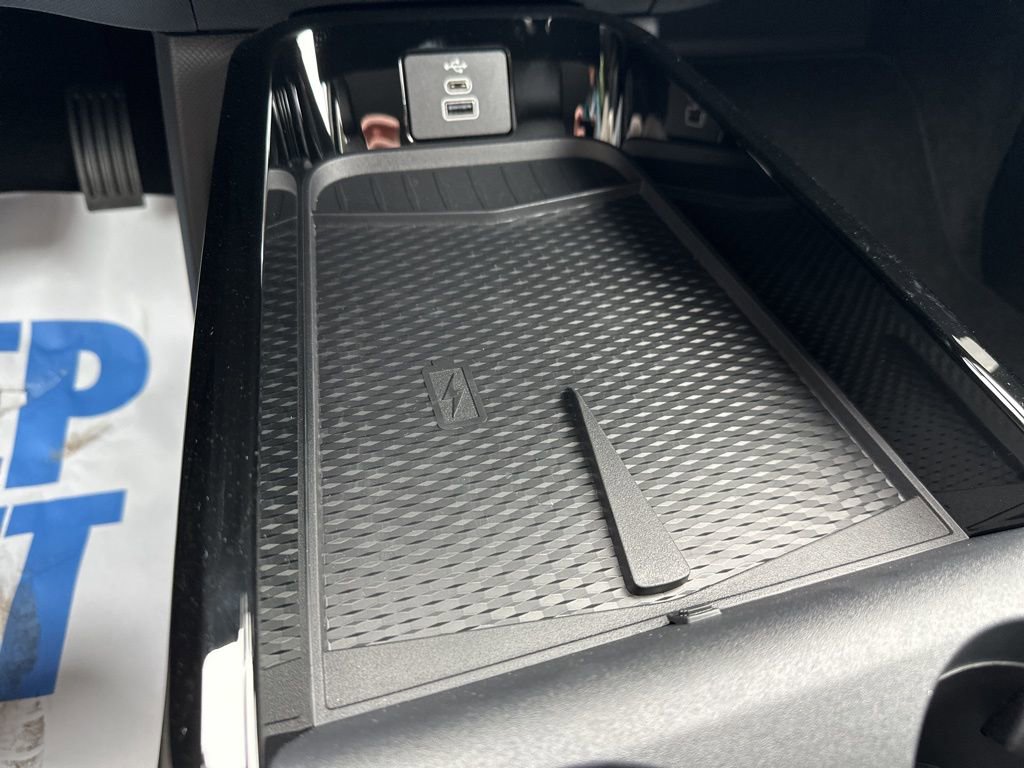 New 2025 Ford Mustang Mach-E Premium image 32