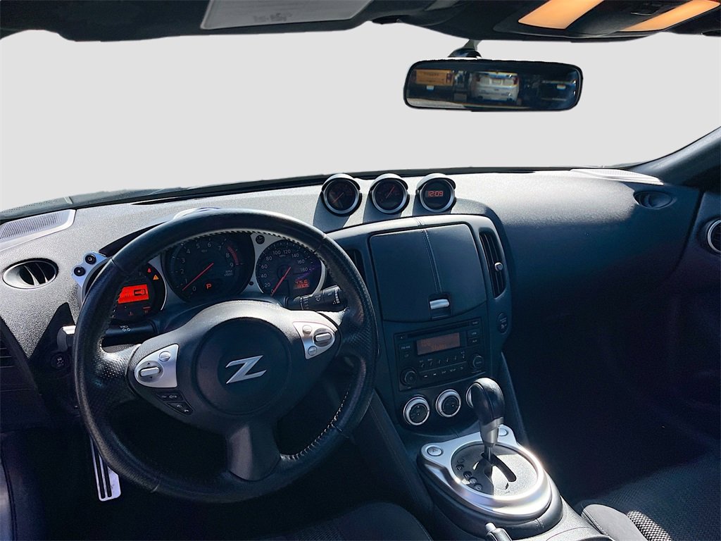 Used 2017 Nissan 370Z Base image 21