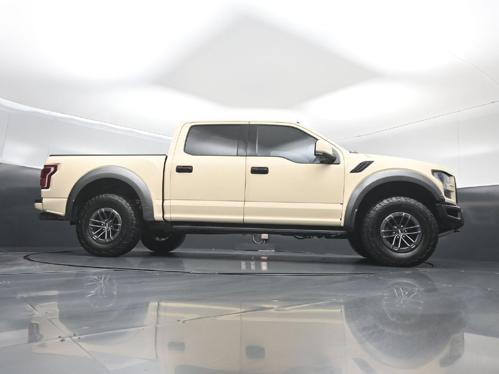 Used 2019 Ford F150 Raptor w/ Equipment Group 802A Luxury AWD/4WD image 45