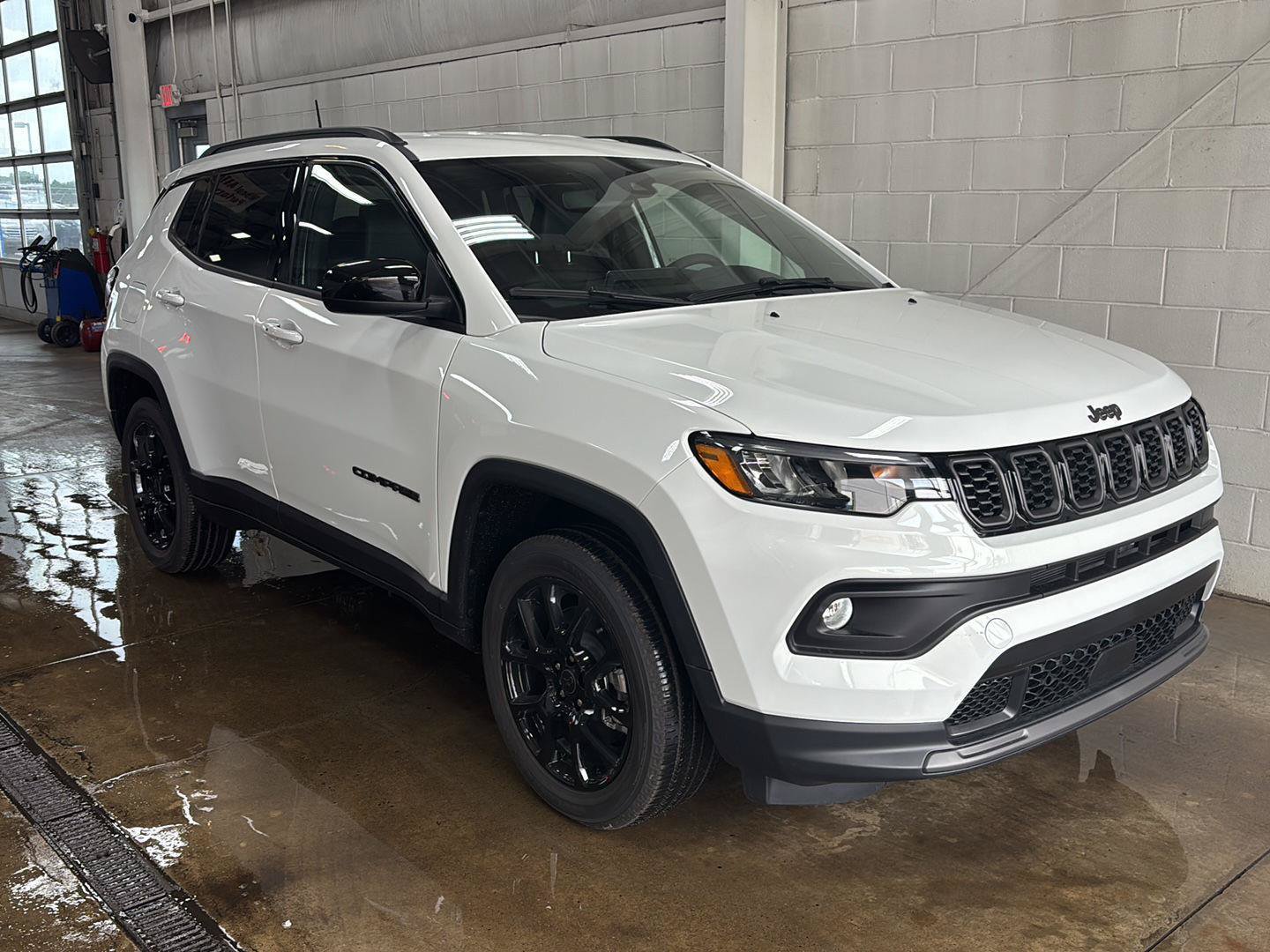 New 2026 Jeep Compass Latitude AWD/4WD image 2