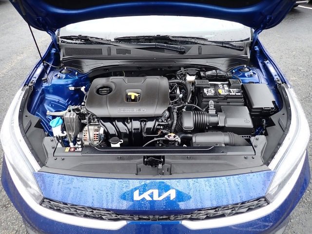 Used 2023 Kia Forte LXS image 13