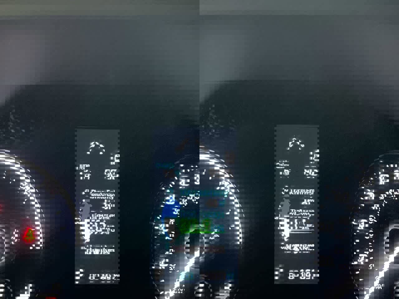 Used 2024 Toyota Sienna XSE w/ XSE Plus Package image 15