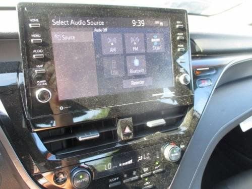 Used 2024 Toyota Camry SE w/ Cold Weather Package image 8