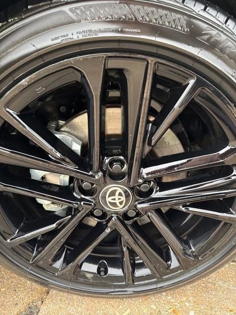 Used 2025 Toyota Camry SE image 21