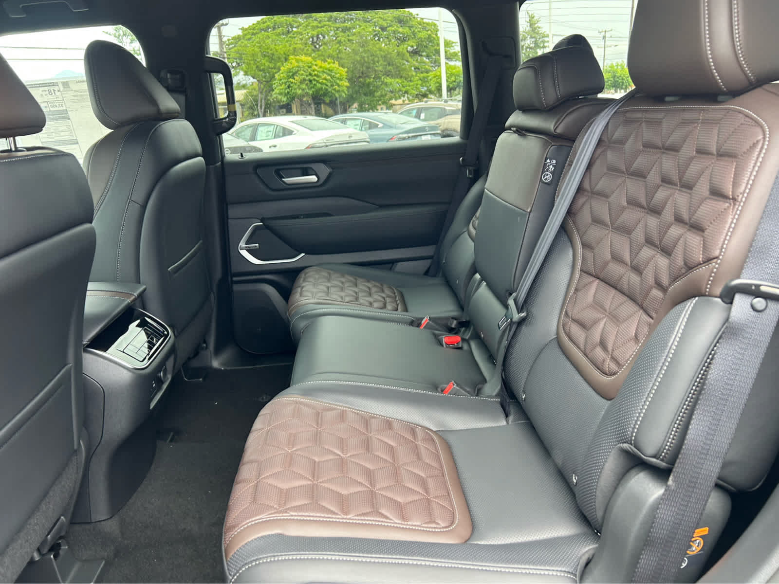 New 2026 Nissan Armada Platinum RWD image 9